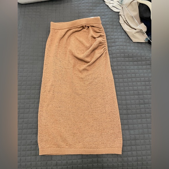 Express Midi Sweater Skirt - Picture 5 of 11